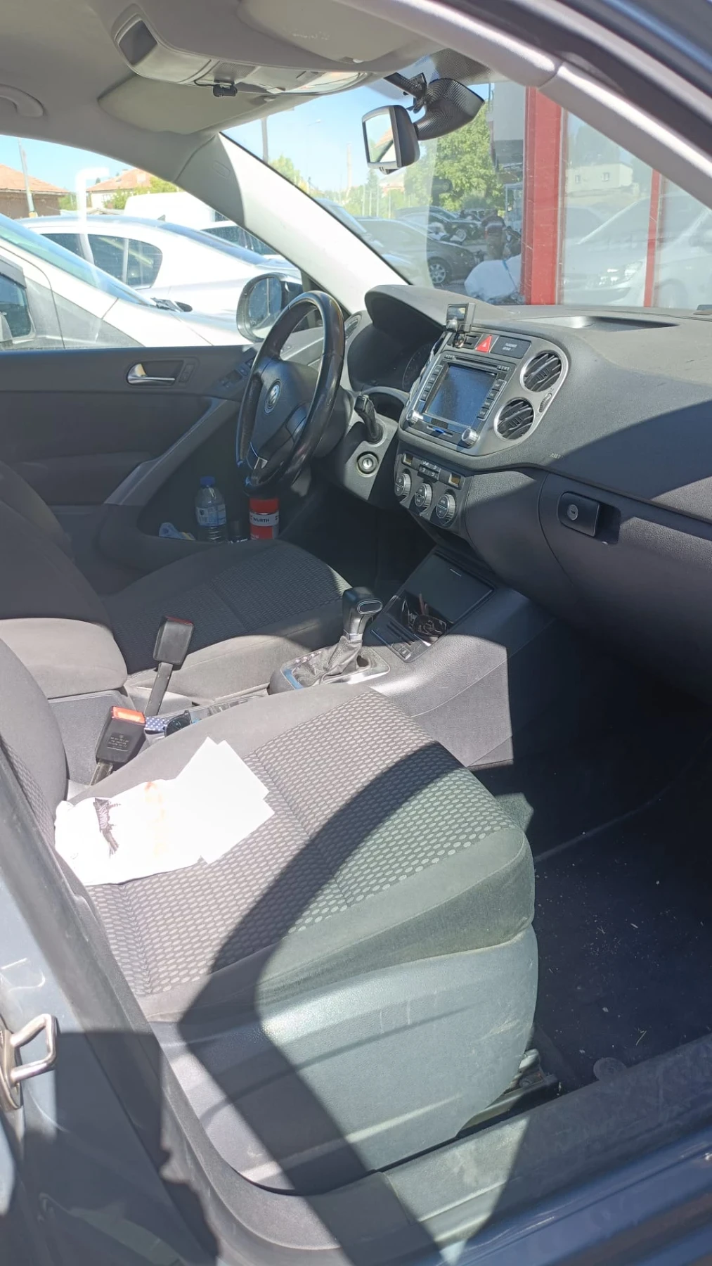VW Tiguan 2, 0tdi DSG 4motion Перфектен , снимка 14 - Автомобили и джипове - 56197929