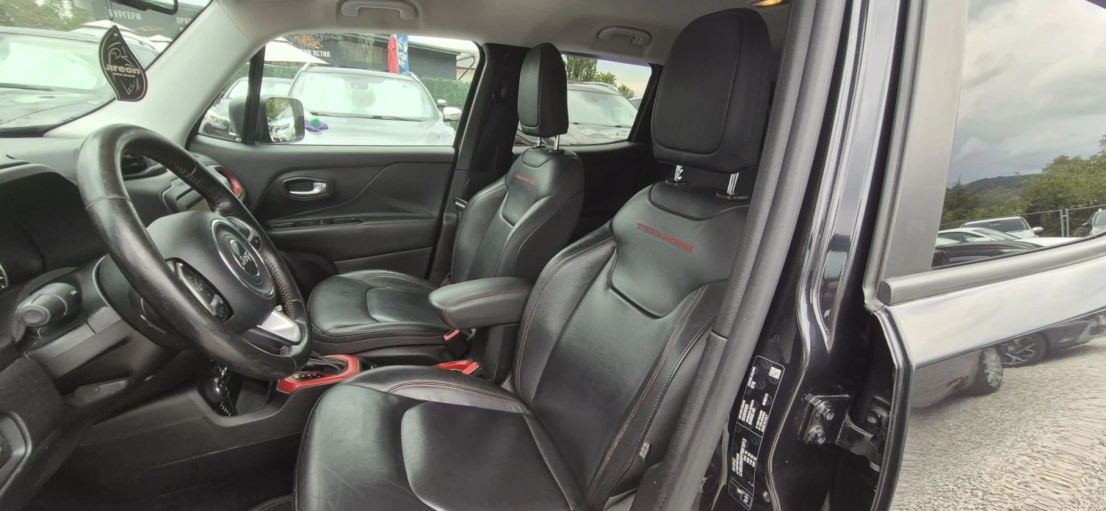 Jeep Renegade 2.0CRDI-170кс.4Х4, снимка 14 - Автомобили и джипове - 56238053
