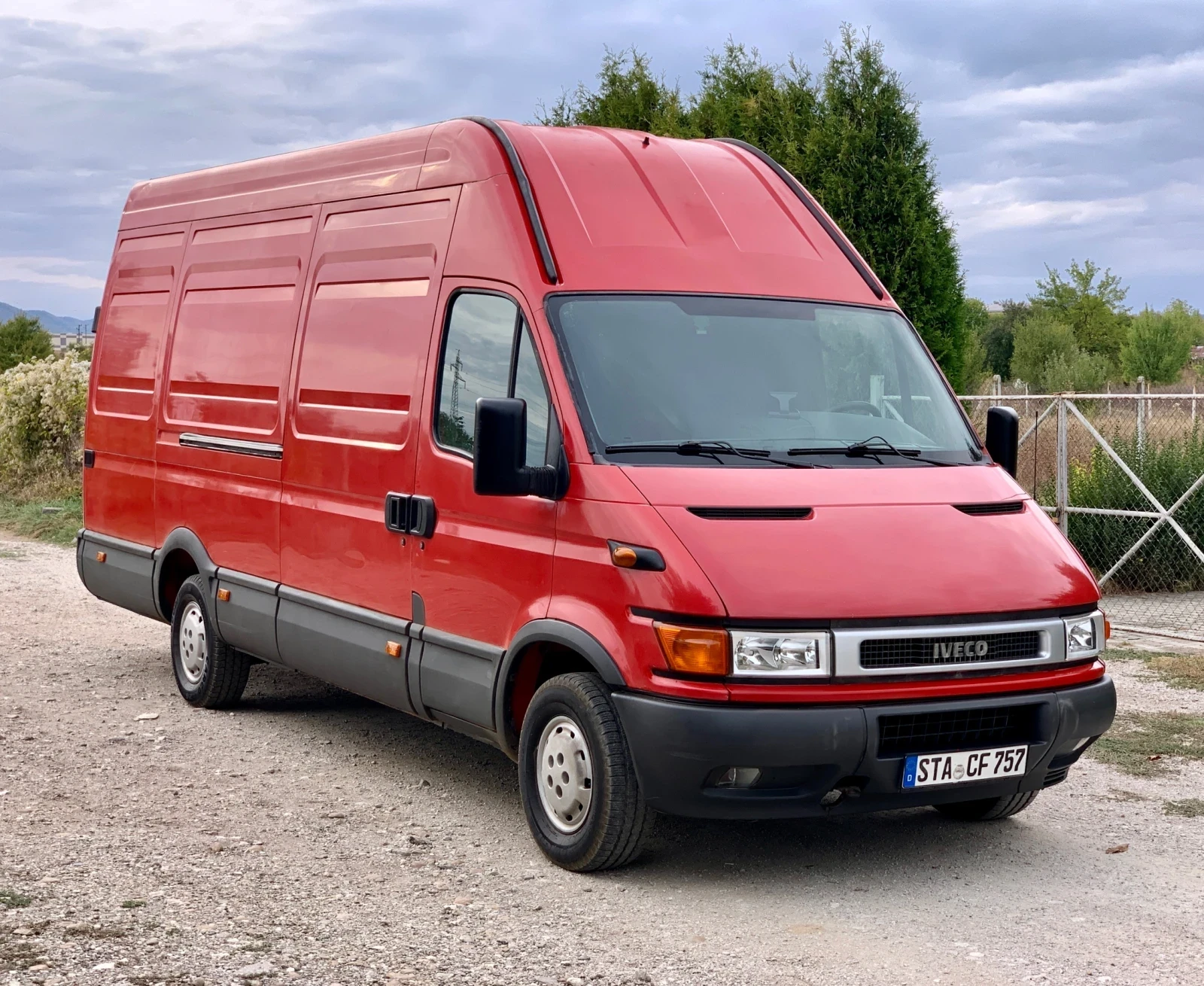 Iveco Daily 2.8TDI* SUPER MAXII XXXL | 2 С-НИЧНИ ВРАТИ* 196км, снимка 10 - Бусове и автобуси - 53854005