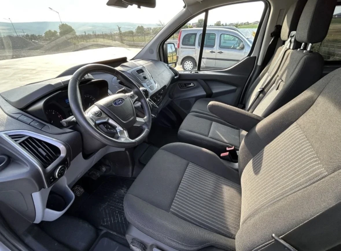 Ford Transit Custom, снимка 8 - Бусове и автобуси - 56236106