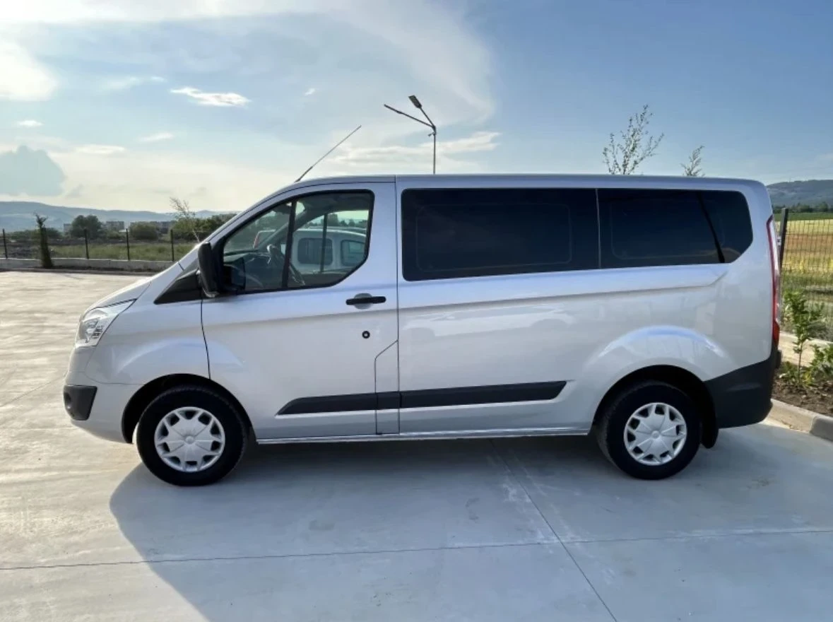 Ford Transit Custom, снимка 12 - Бусове и автобуси - 56236106