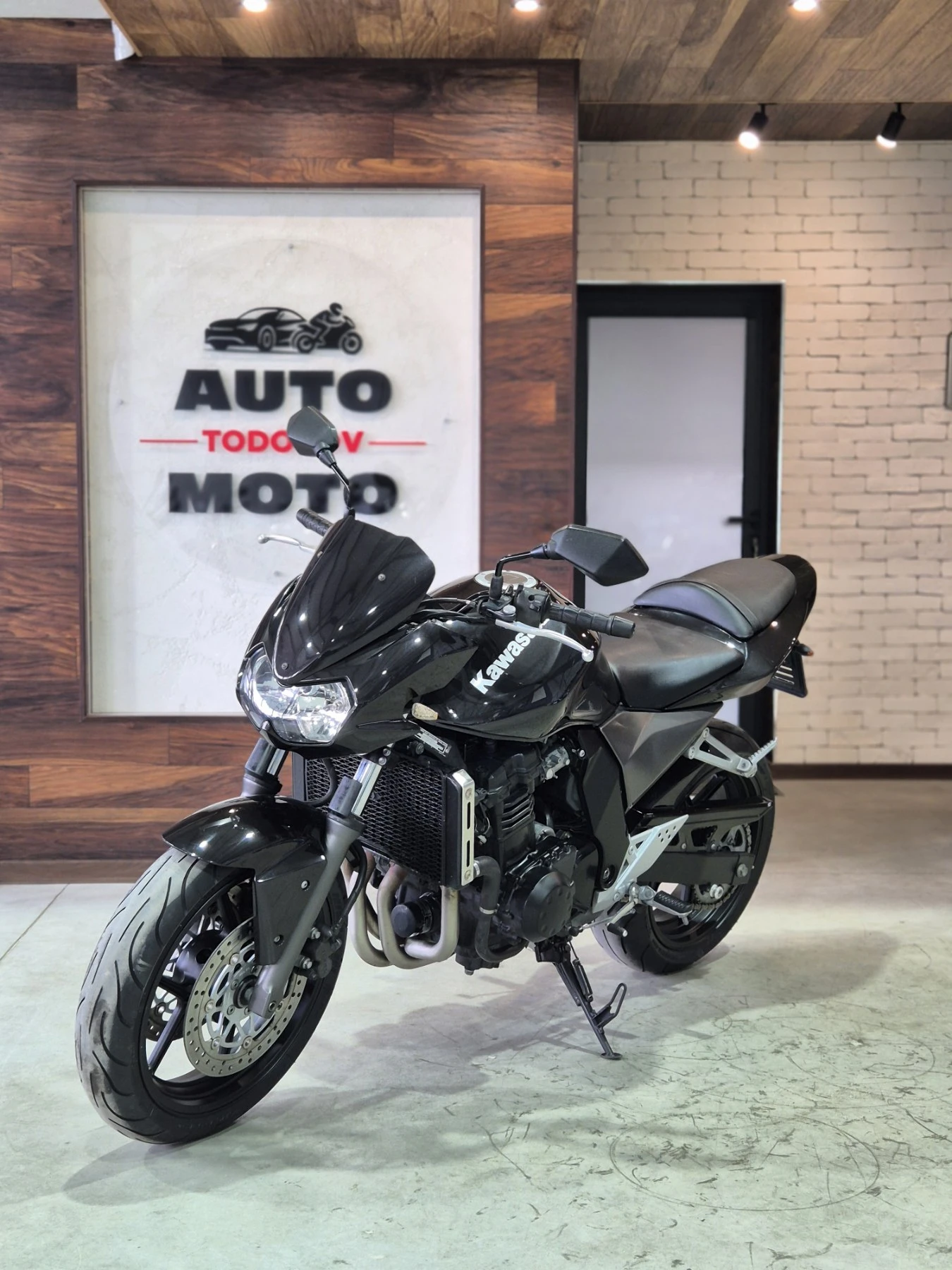 Kawasaki Z 750 Нов внос от ШВЕЙЦАРИЯ!, снимка 3 - Мотоциклети и мототехника - 55407476