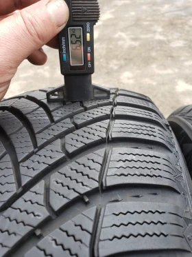 Гуми Зимни 215/65R17, снимка 8