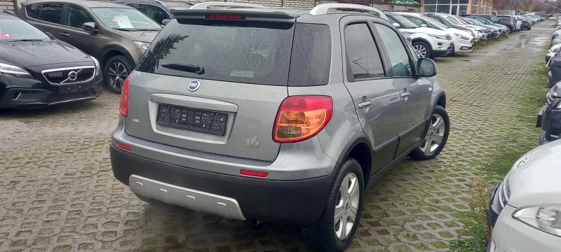 Fiat Sedici 4Х4 ИЗКЛЮЧИТЕЛНО СЕРВИЗ КНИЖК ОБСЛУЖН УНИКТ ИТАЛИЯ, снимка 4 - Автомобили и джипове - 32911363