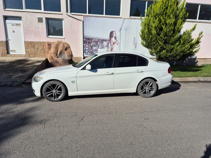 BMW 320, снимка 4 - Автомобили и джипове - 47490873