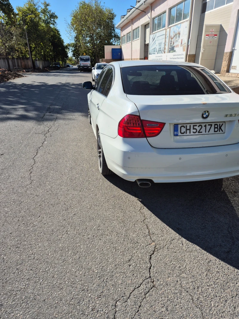 BMW 320, снимка 6 - Автомобили и джипове - 47490873