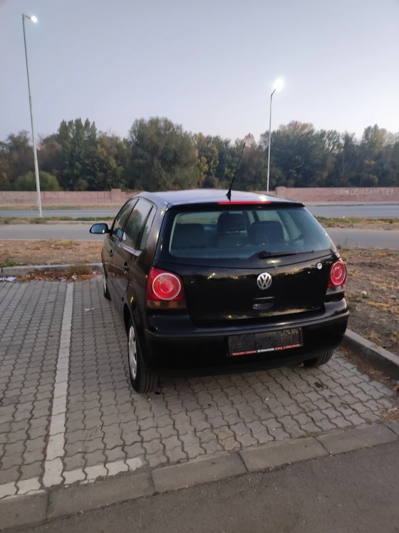 VW Polo 1.2 бензин Климатик , снимка 8 - Автомобили и джипове - 48087217