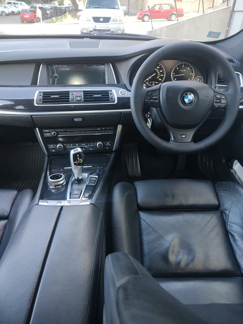 BMW 5 Gran Turismo 530D M Sport , снимка 2 - Автомобили и джипове - 51738265