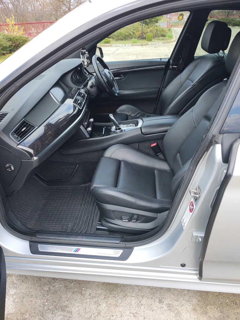 BMW 5 Gran Turismo 530D M Sport , снимка 4 - Автомобили и джипове - 51738265