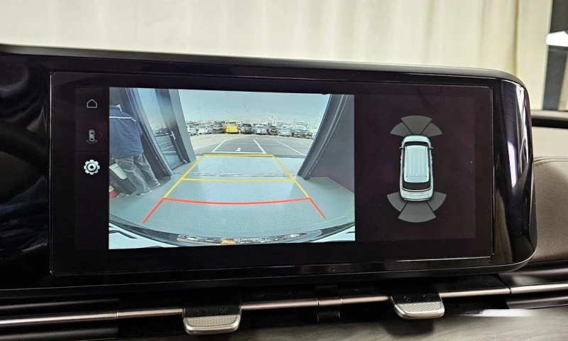 Kia Carnival, снимка 15 - Автомобили и джипове - 51957366