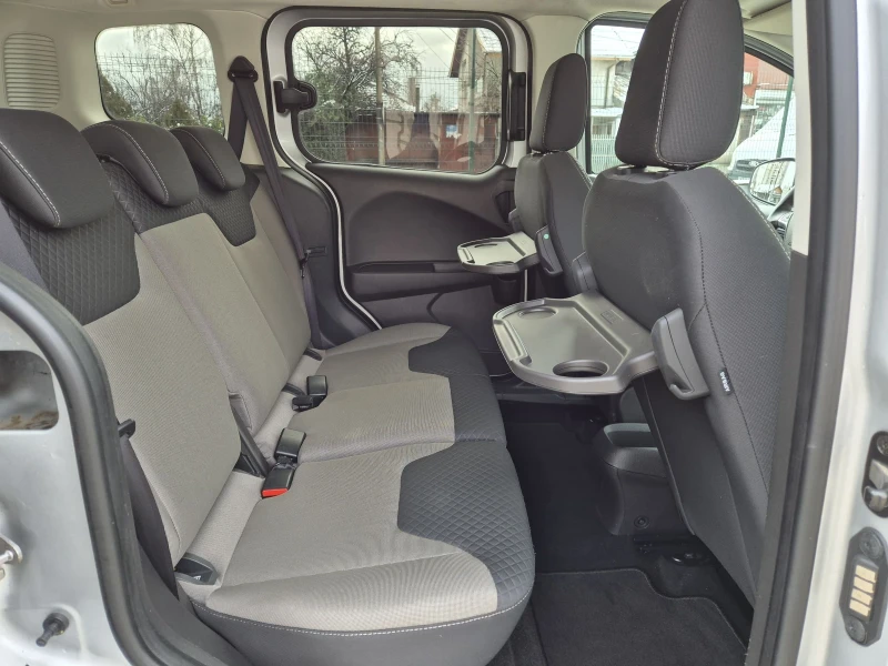 Ford Connect 2019г 126000км, снимка 15 - Автомобили и джипове - 52903839