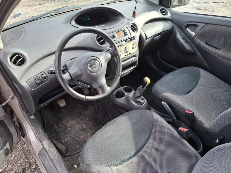 Toyota Yaris 1.4 D4D, снимка 7 - Автомобили и джипове - 53404320
