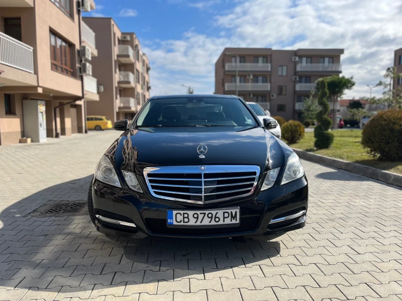 Mercedes-Benz E 200 CGI, снимка 2 - Автомобили и джипове - 53596629