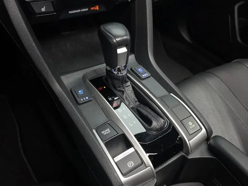Honda Civic 2.0 10Th Generation, снимка 9 - Автомобили и джипове - 55044750