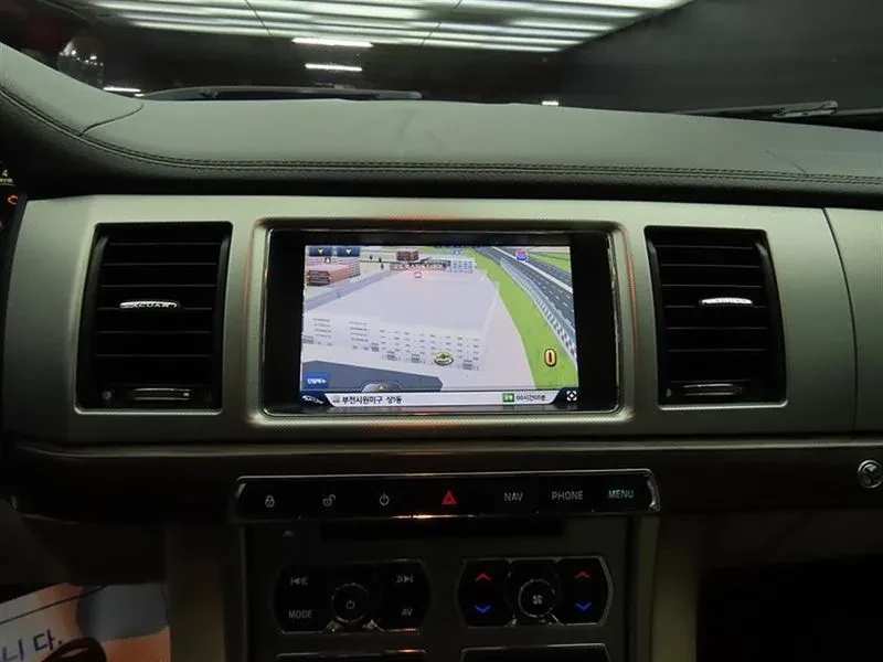 Jaguar Xf 2.0 Luxury X250, снимка 16 - Автомобили и джипове - 55749303
