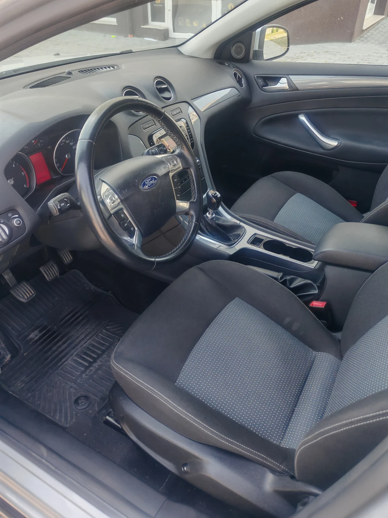 Ford Mondeo  - изображение 8