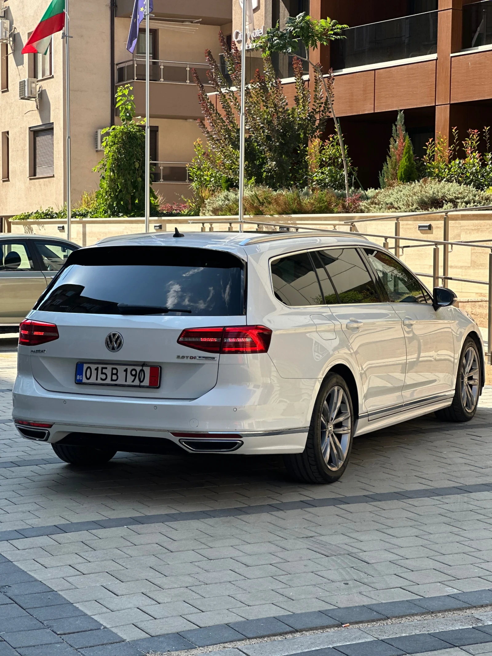 VW Passat R-line / dVnAudio  - изображение 6