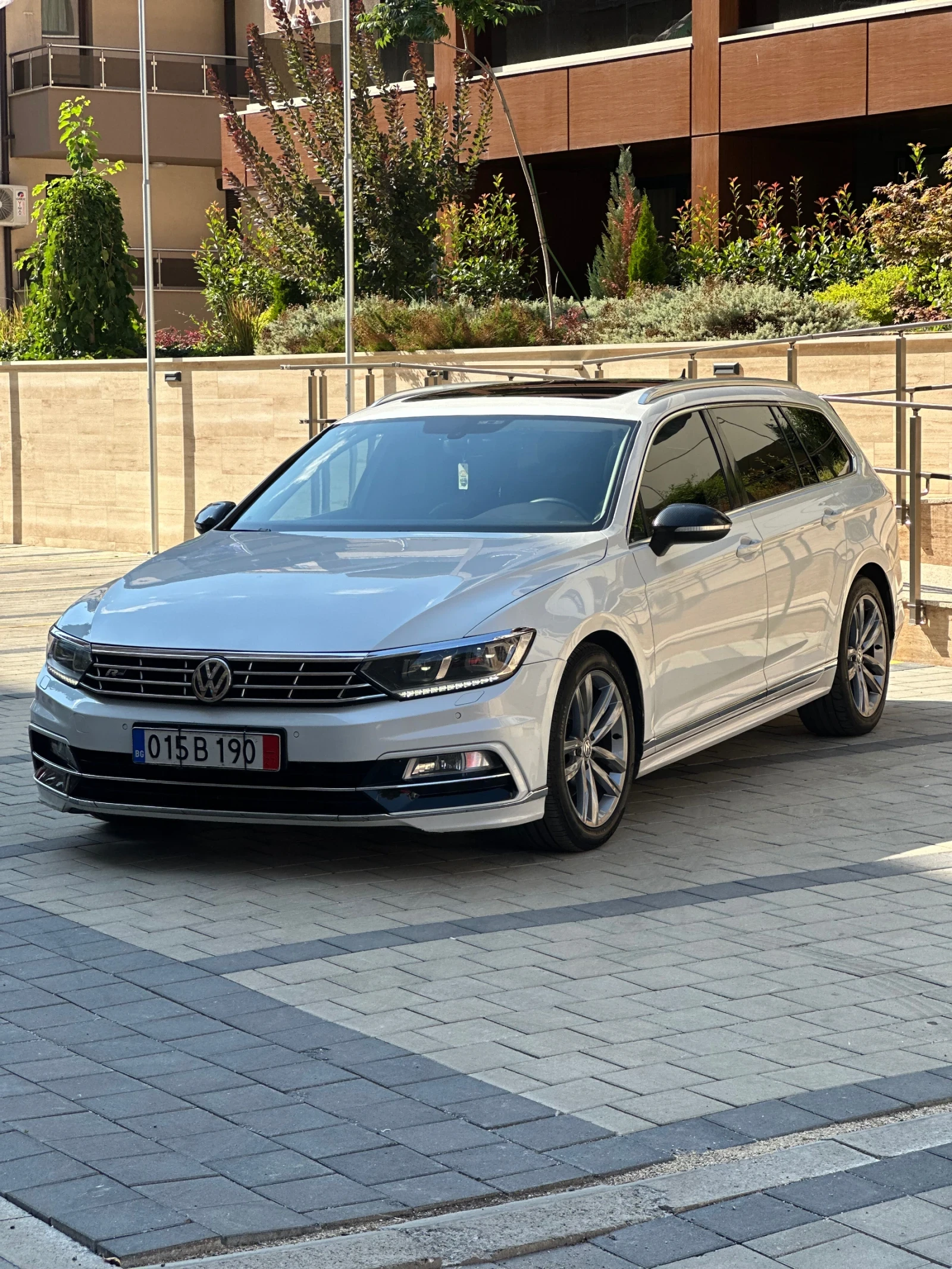VW Passat R-line / dVnAudio  - изображение 3
