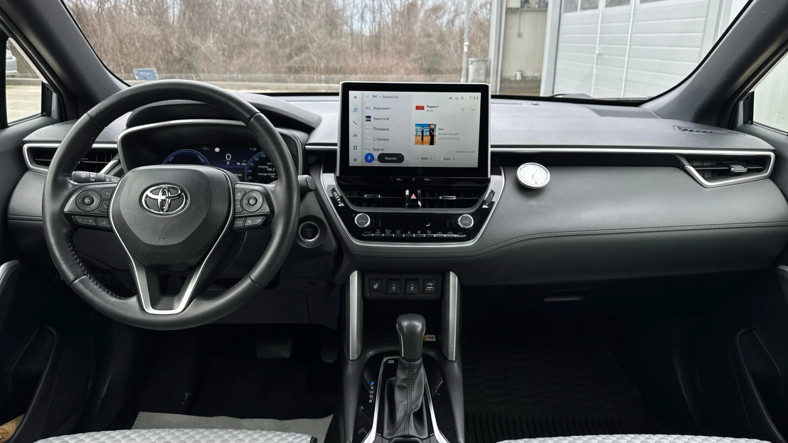 Toyota Corolla Cross 2.0 HEV - изображение 9