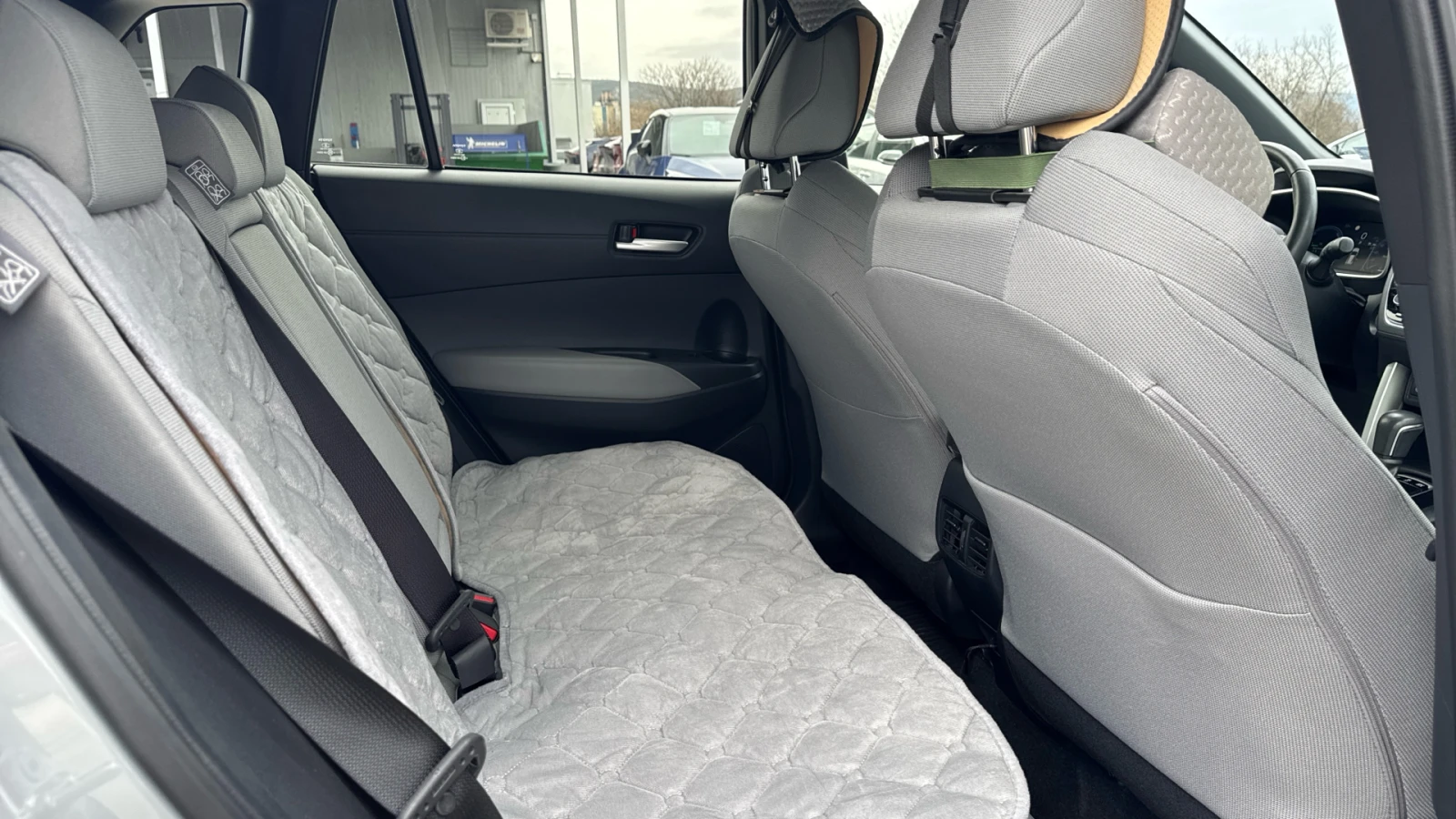 Toyota Corolla Cross 2.0 HEV - изображение 8