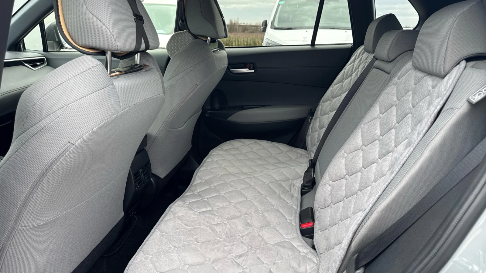 Toyota Corolla Cross 2.0 HEV | Mobile.bg � ����������� 12