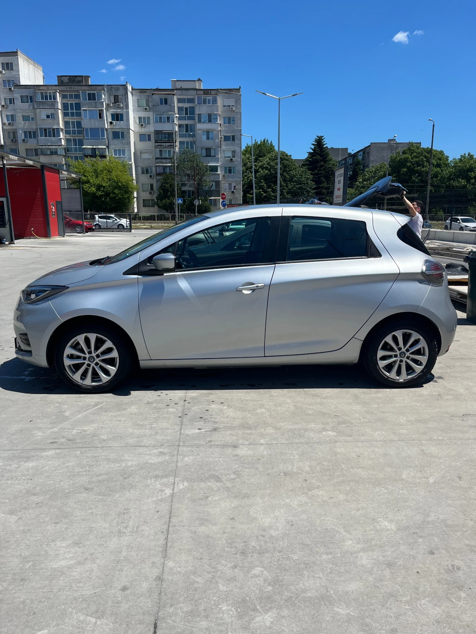 Renault Zoe, снимка 3 - Автомобили и джипове - 54126158