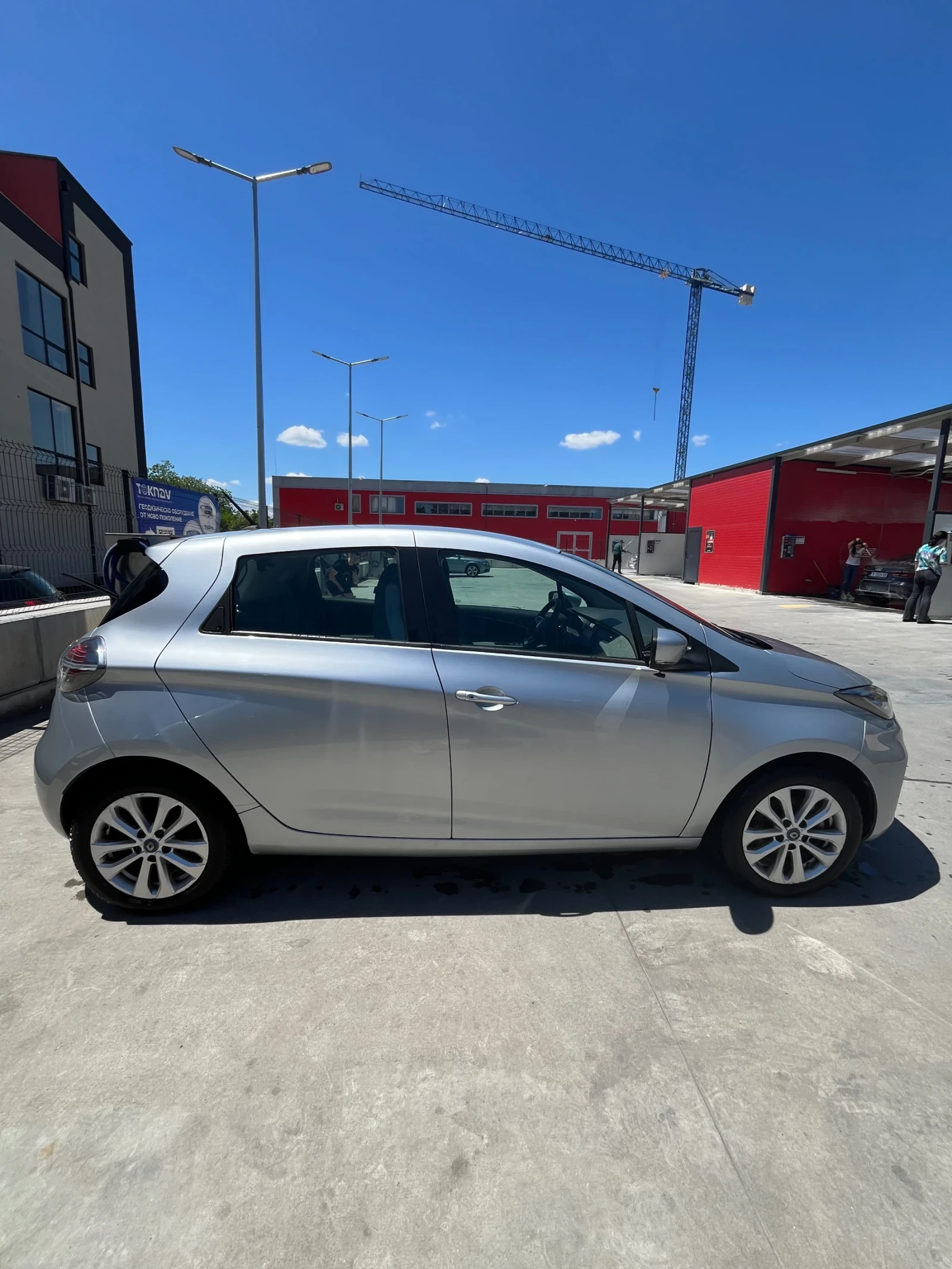 Renault Zoe, снимка 4 - Автомобили и джипове - 54126158