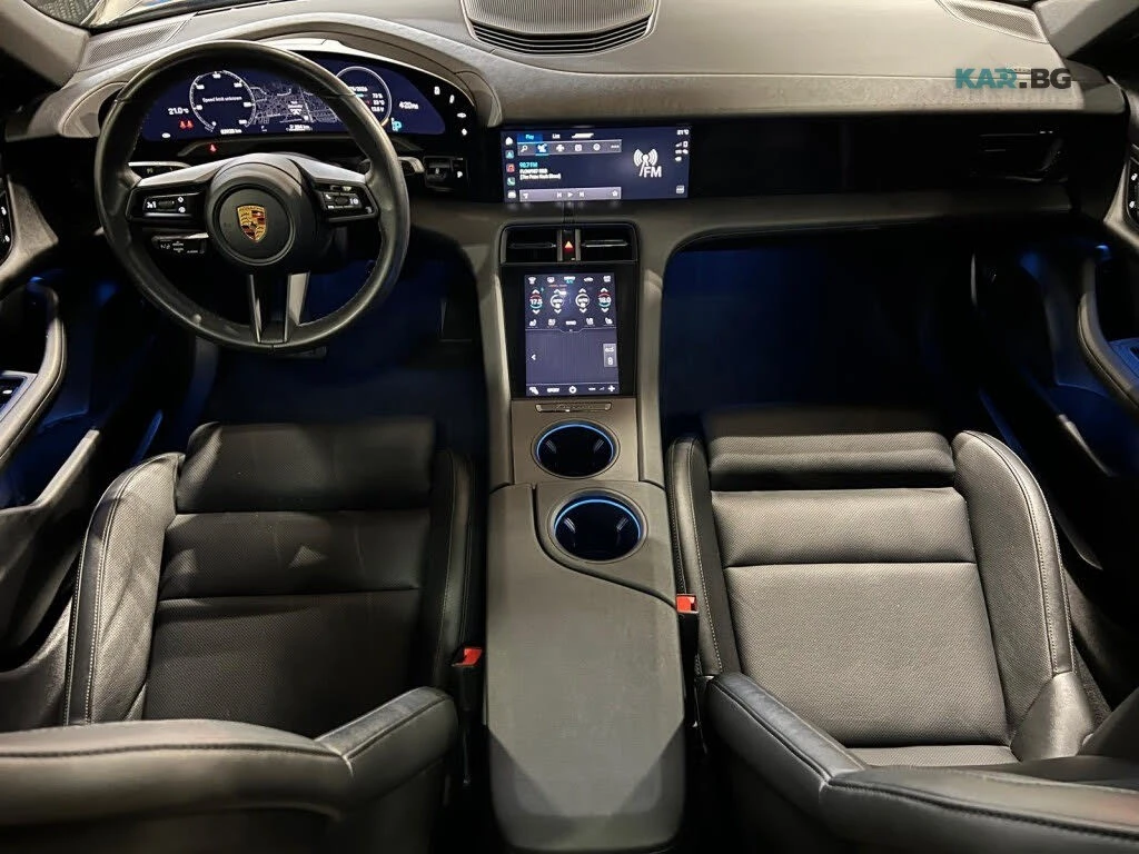 Porsche Taycan * 4S * PANO * AWD * Автокредит (Цена до България), снимка 15 - Автомобили и джипове - 55133473