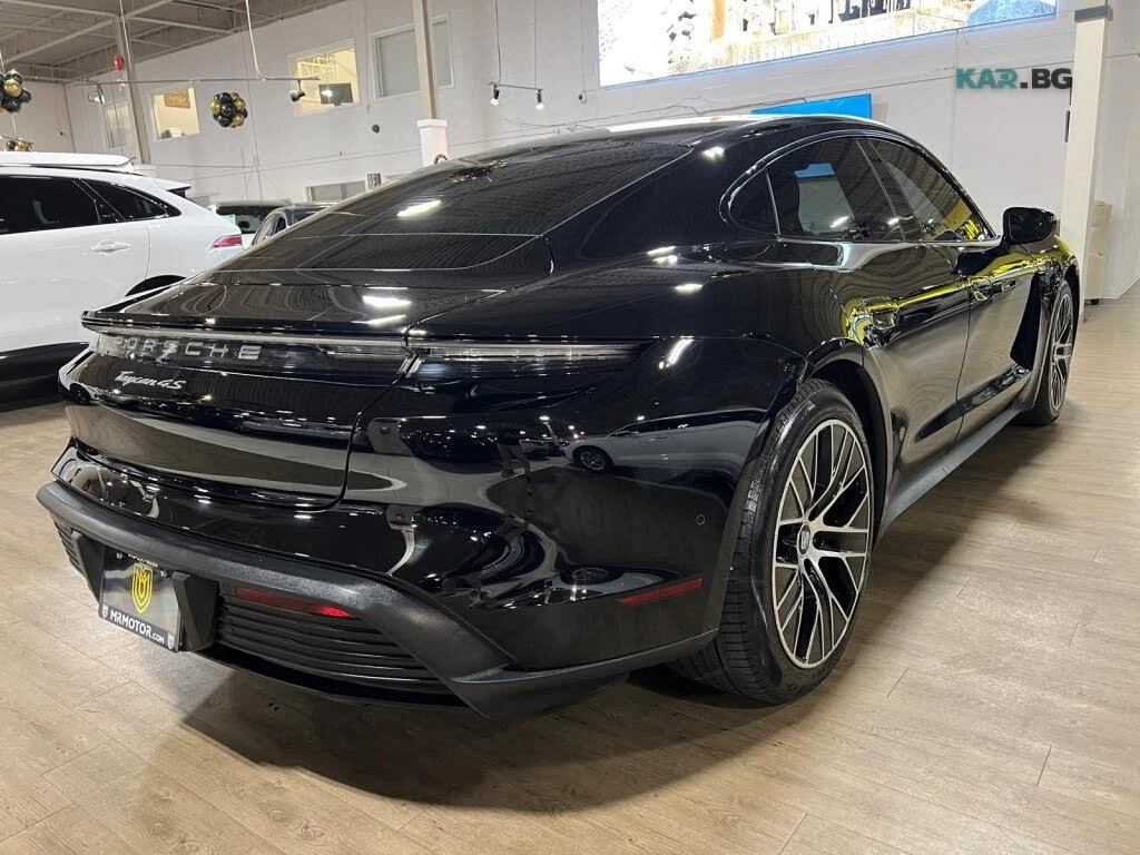 Porsche Taycan * 4S * PANO * AWD * Автокредит (Цена до България), снимка 8 - Автомобили и джипове - 55133473