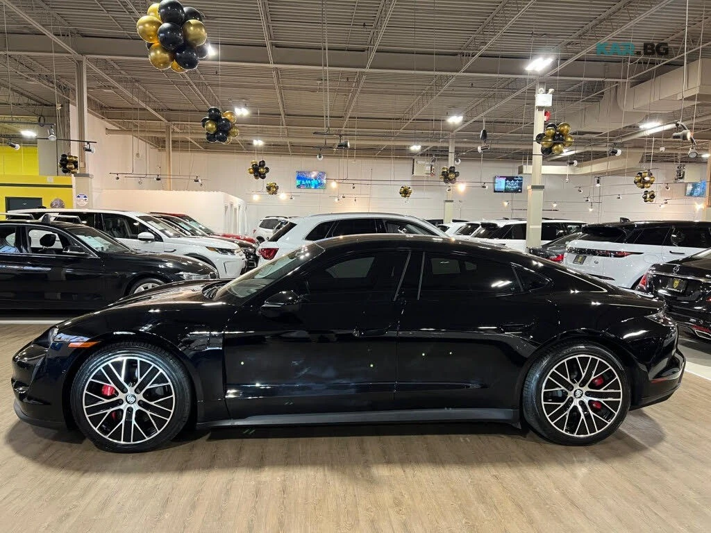 Porsche Taycan * 4S * PANO * AWD * Автокредит (Цена до България), снимка 2 - Автомобили и джипове - 55133473