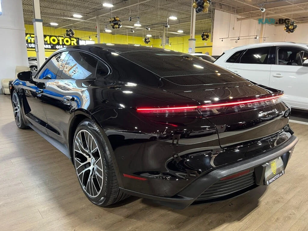 Porsche Taycan * 4S * PANO * AWD * Автокредит (Цена до България), снимка 6 - Автомобили и джипове - 55133473