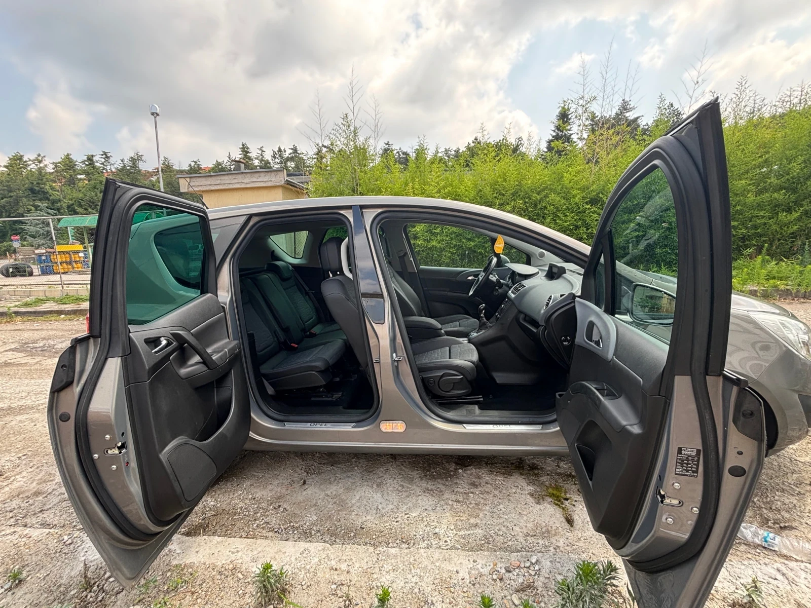 Opel Meriva, снимка 5 - Автомобили и джипове - 55144818