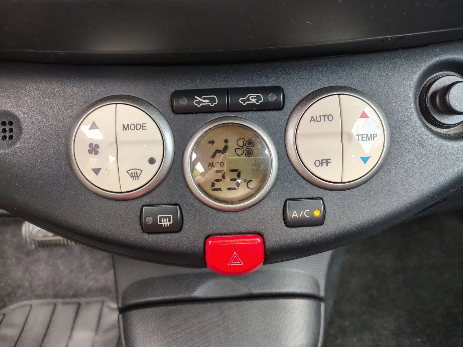Nissan Micra 1, 2, снимка 9 - Автомобили и джипове - 55400067