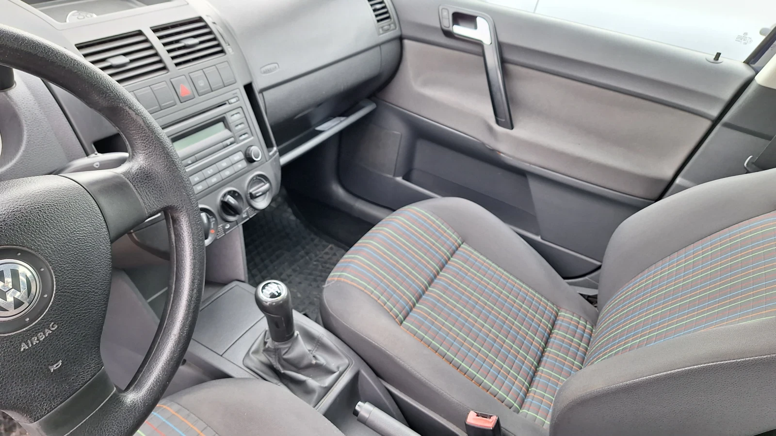 VW Polo 1.4 TDI МН.ДОБЪР , снимка 15 - Автомобили и джипове - 55400578