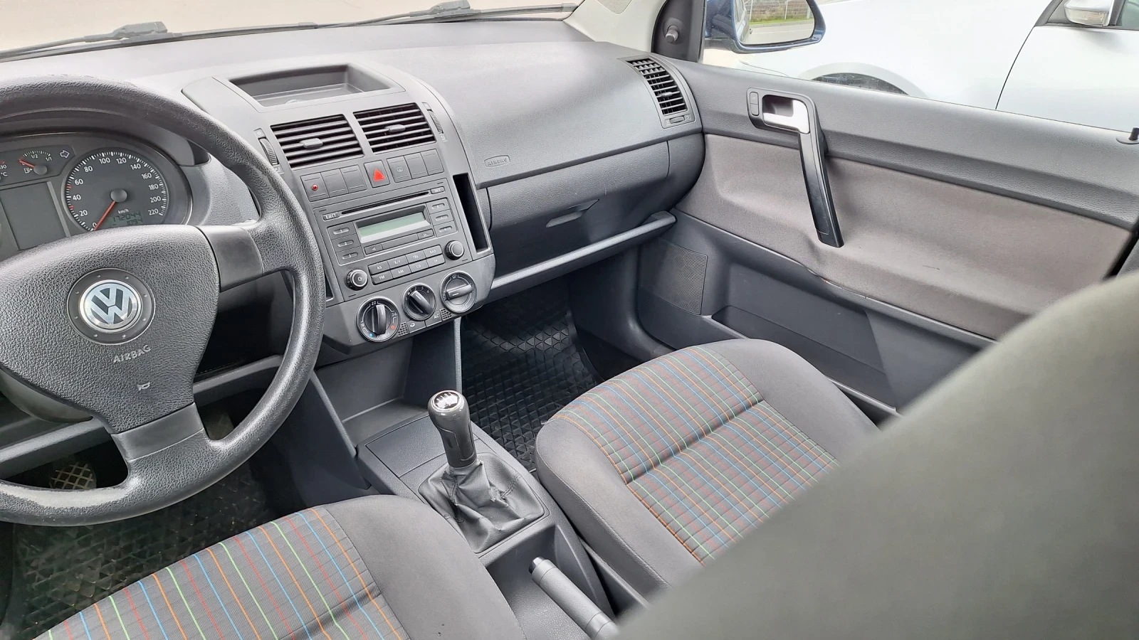 VW Polo 1.4 TDI МН.ДОБЪР , снимка 5 - Автомобили и джипове - 55400578