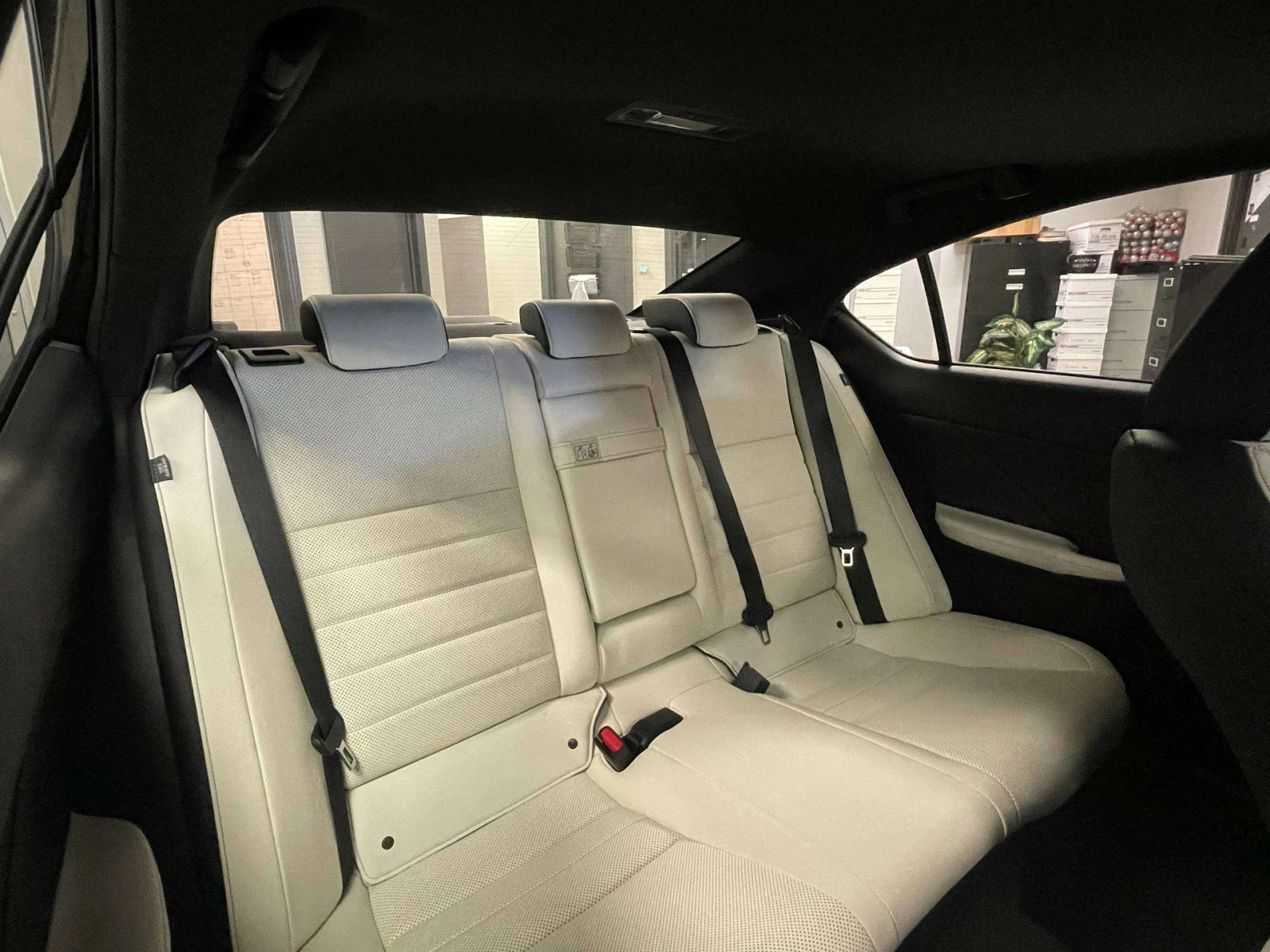 Lexus IS 350 F SPORT 4�4, ���� �� �� | Mobile.bg � ����������� 10