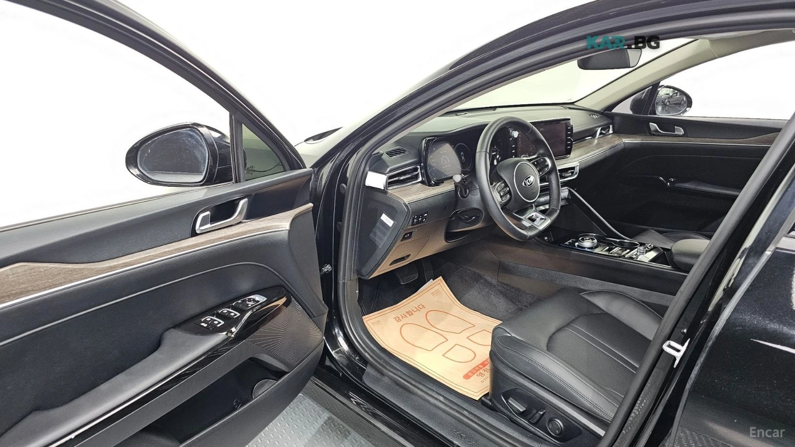 Kia K5 1.6 Turbo Noblesse* КОЖА* ОБДУХ* НАВИ* ПАНО* 360, снимка 8 - Автомобили и джипове - 55852902