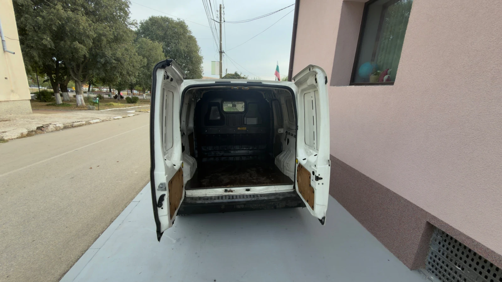 Ford Connect 1.8, снимка 6 - Автомобили и джипове - 56150234