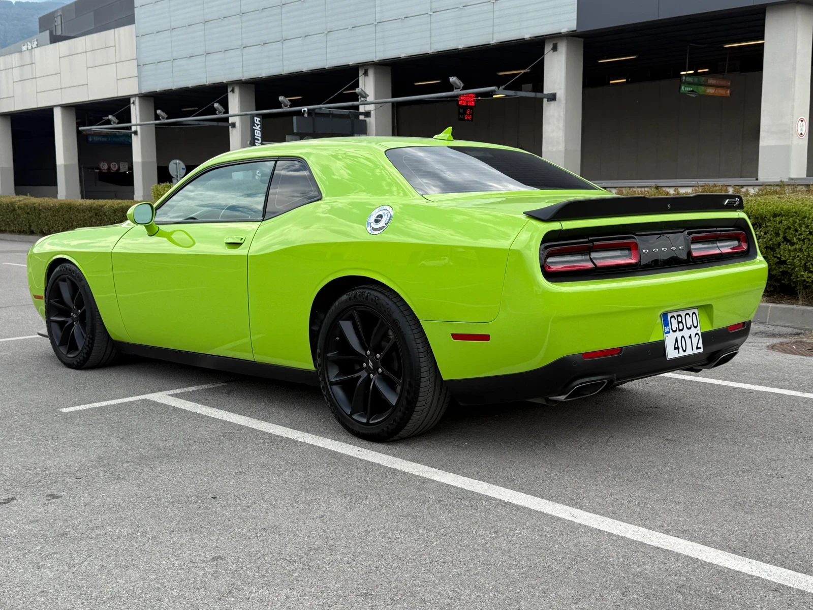 Dodge Challenger Face 6.4, снимка 8 - Автомобили и джипове - 56166383