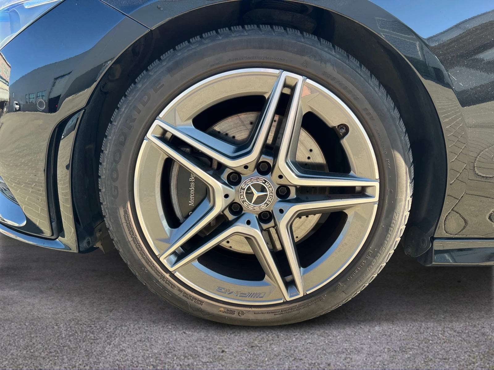 Mercedes-Benz CLA 200 Coupе, снимка 5 - Автомобили и джипове - 56303337