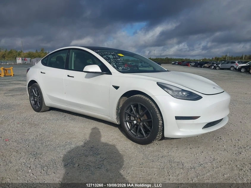 Tesla Model 3 Standard Range Plus RWD