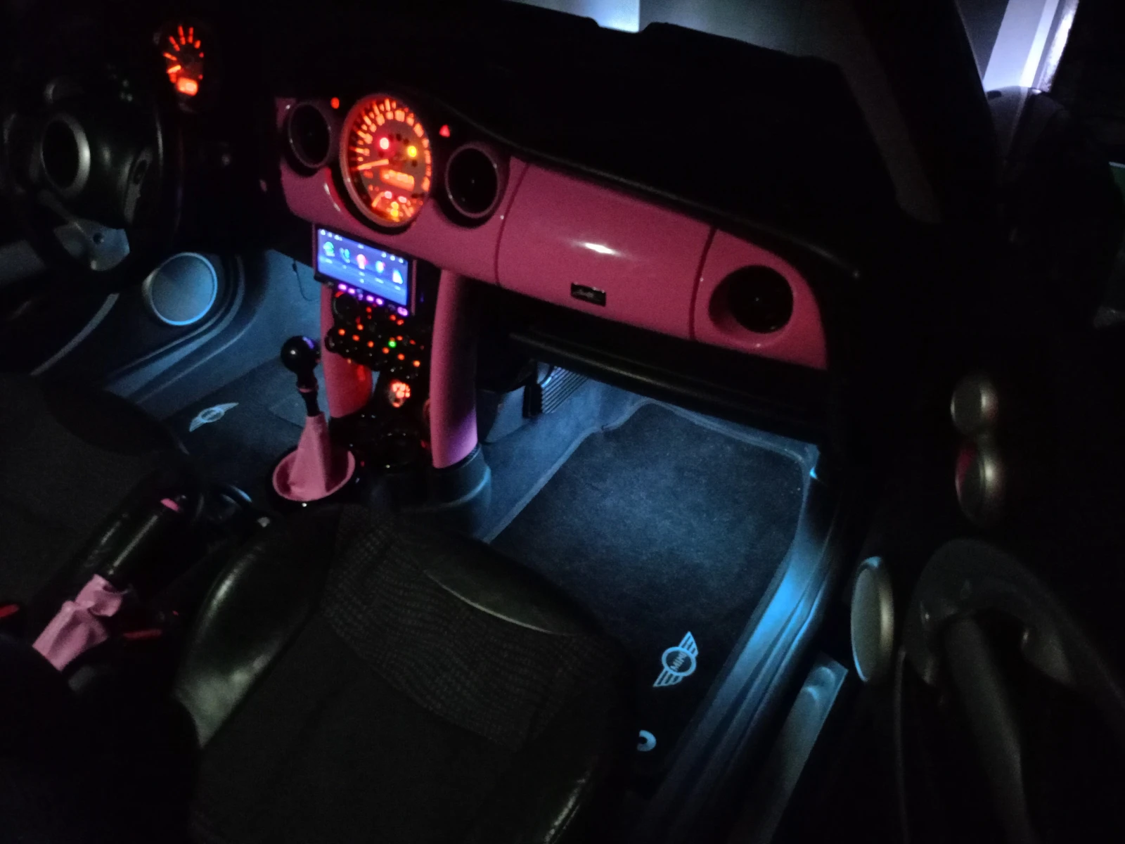 Mini Cooper С ДЕФЕКТ В СЪЕДИНИТЕЛЯ / КОЛЯНОВИЯ ВАЛ, снимка 5 - Автомобили и джипове - 56621908