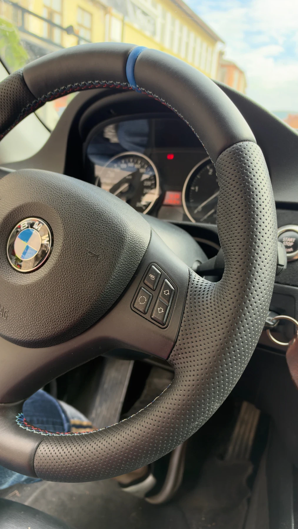 BMW 330 XDrive, снимка 7 - Автомобили и джипове - 56653616