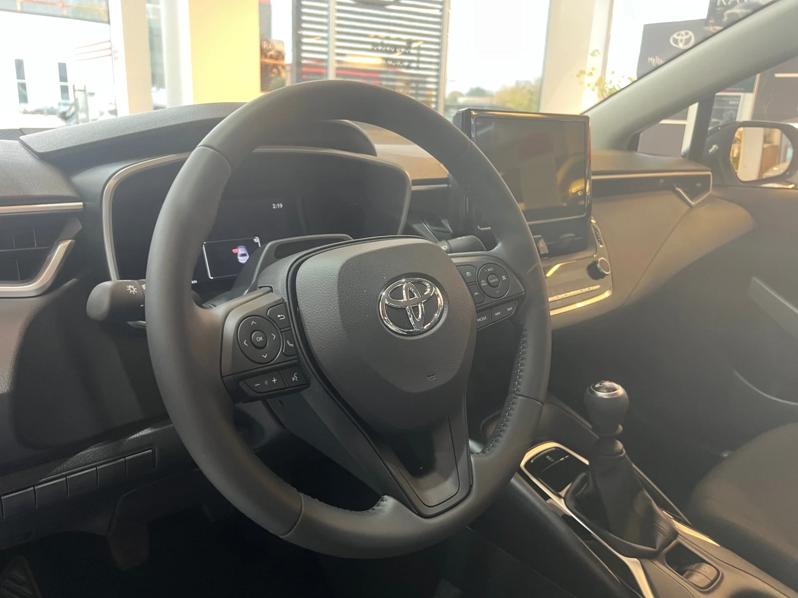 Toyota Corolla, снимка 6 - Автомобили и джипове - 56680119