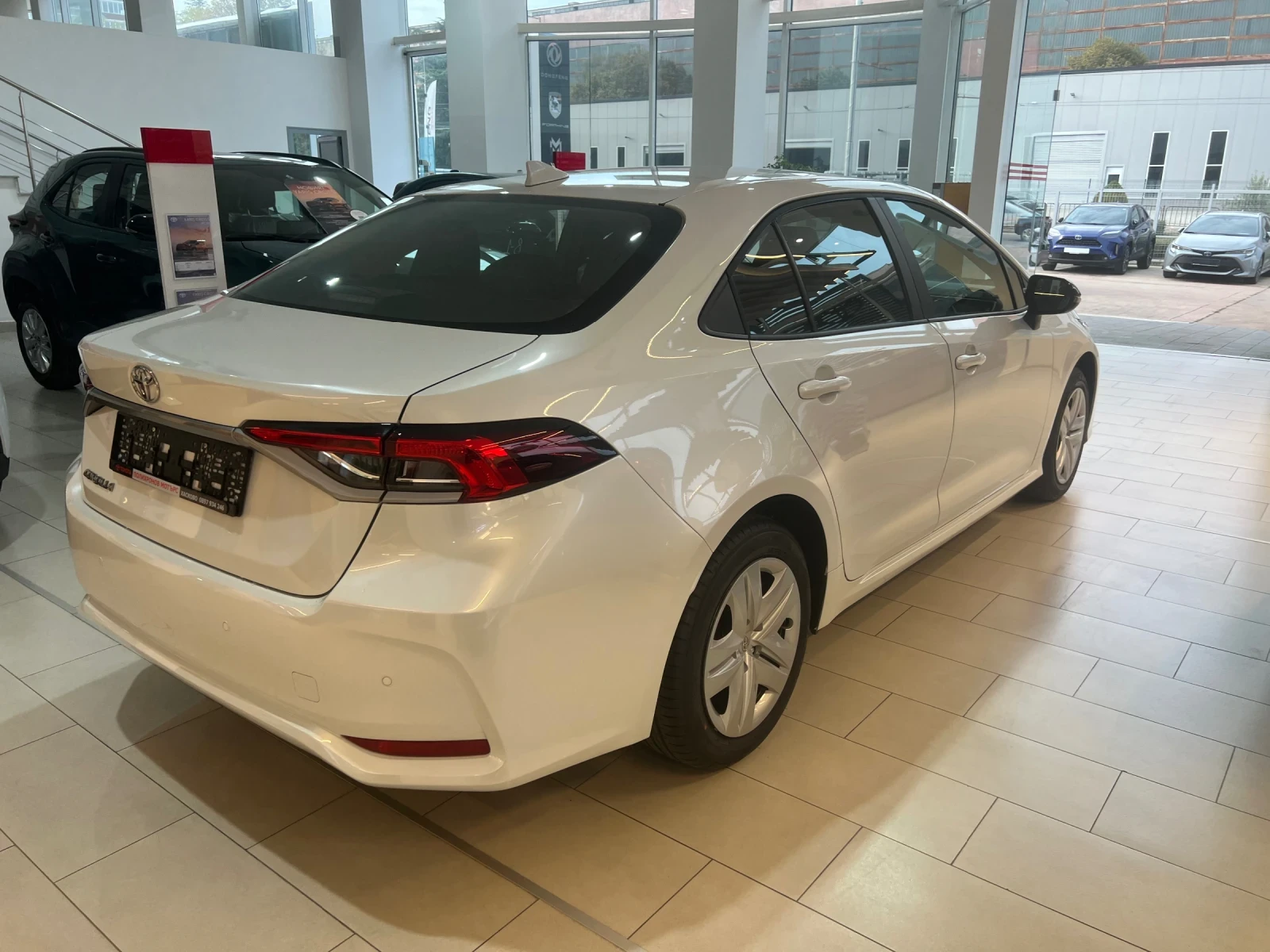 Toyota Corolla, снимка 4 - Автомобили и джипове - 56680119