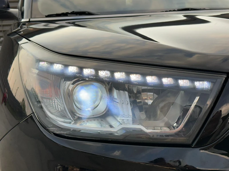 SsangYong Tivoli, снимка 2 - Автомобили и джипове - 53270373