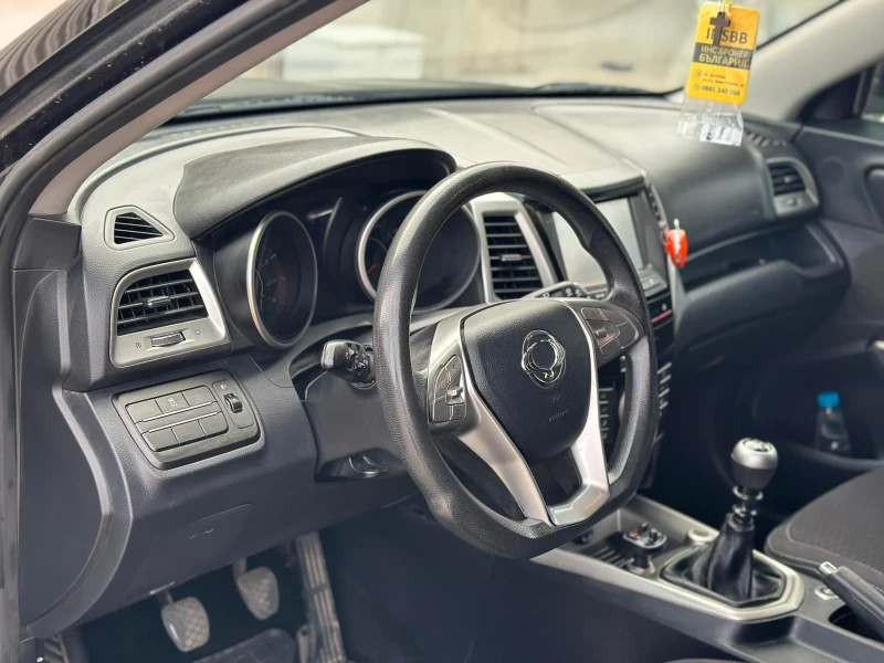 SsangYong Tivoli, снимка 15 - Автомобили и джипове - 53270373