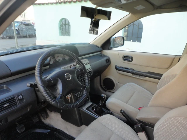 Nissan X-trail 2.2 D, снимка 8 - Автомобили и джипове - 48738080