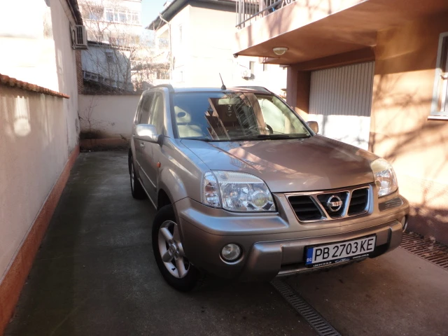 Nissan X-trail 2.2 D, снимка 1 - Автомобили и джипове - 48738080