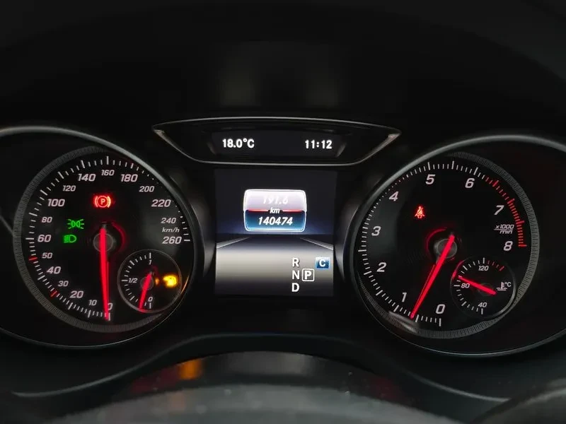 Mercedes-Benz GLA 250 4MATIC, снимка 8 - Автомобили и джипове - 55103295